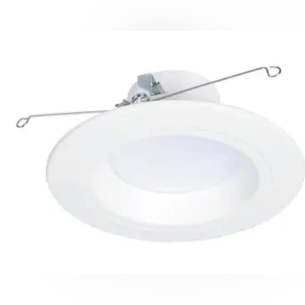 Halo Adjustable Baffle Downlight with Dim-to-Warm 5"/6" Bulb & Trim Replacement - Picture 2 of 5